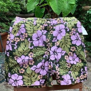 Women’s Hawaiian print shorts size 10